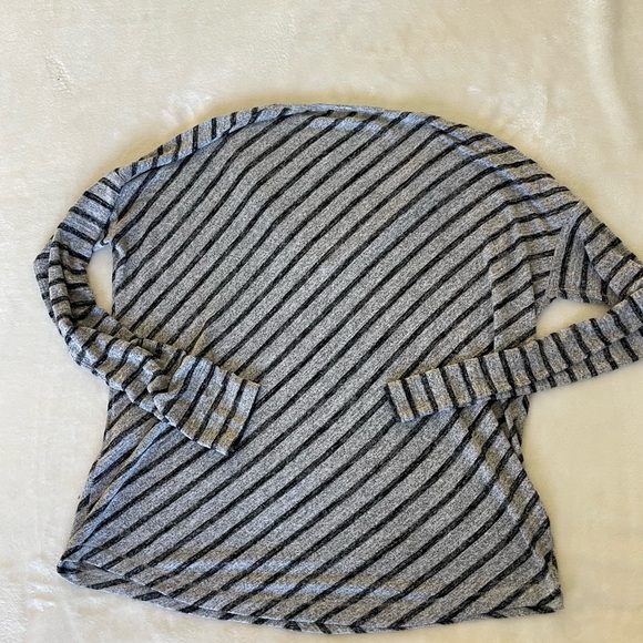Rag & Bone Chevron Striped Knit top - Picture 7 of 7
